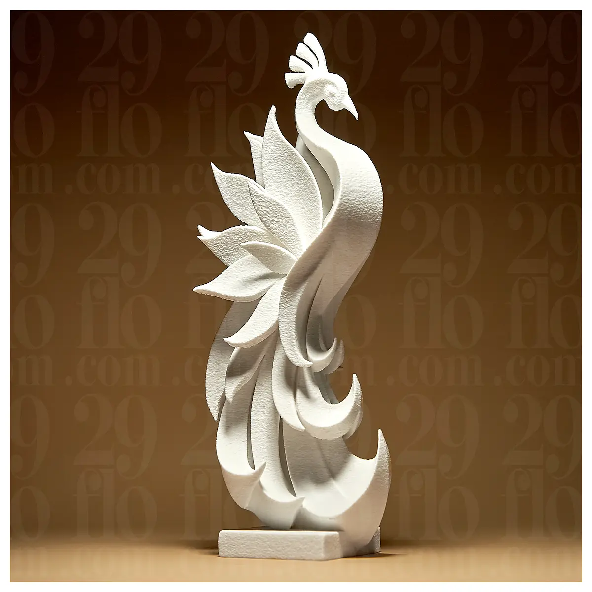 Peacock Sculpture Figurine Elegant Winged Decor Living Room Bedroom Art Bird Statue Home Decor Accessory Ornamental Piece