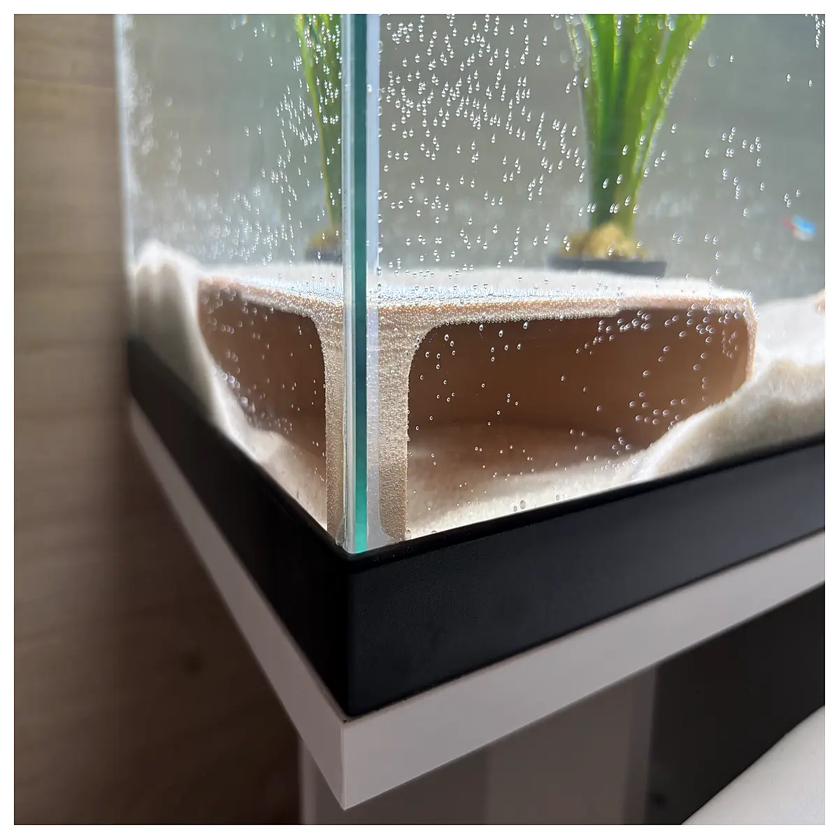 aquarium cave hiding spot for fish bottom decor plastic shelter