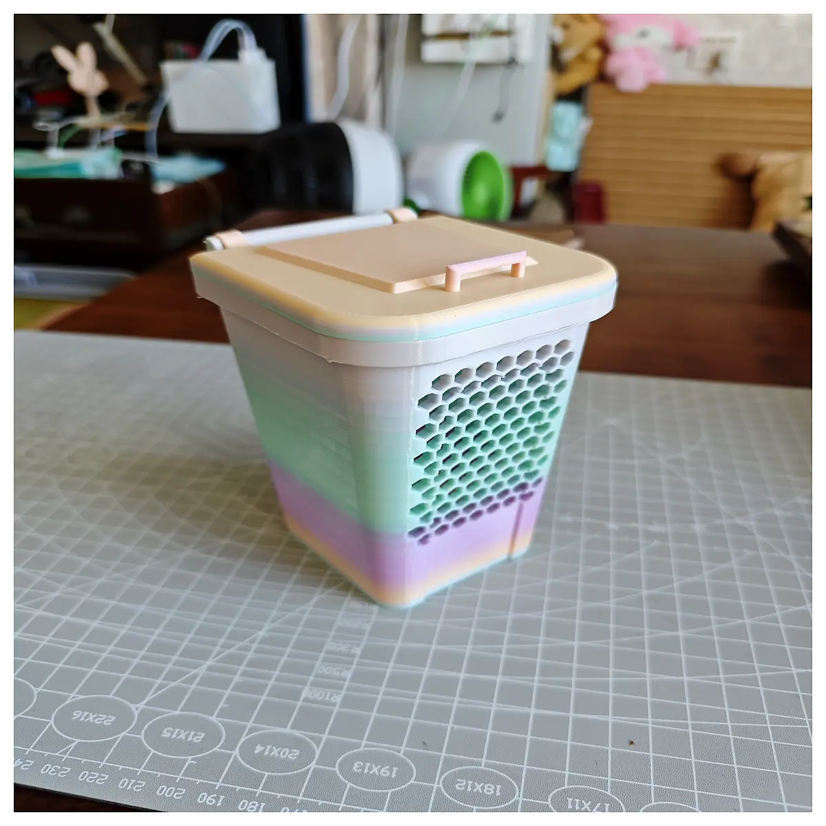 small desktop trash can with lid for office desk cable organizer box mini waste bin for home storage tidy data wire holder