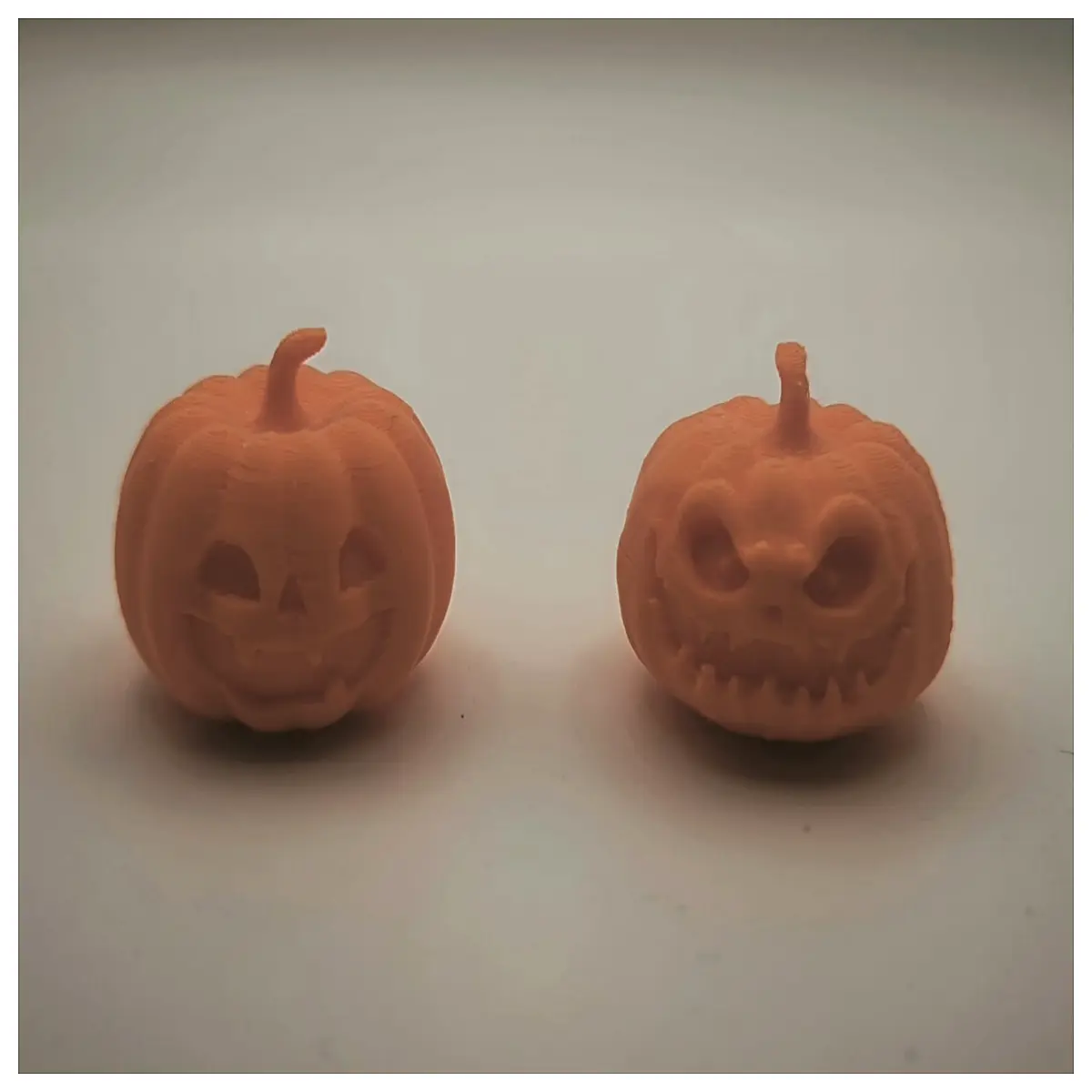 Mini Decorations 2 Designs Small Figurines Festive Decor Party Small Ornaments Autumn Decoration Toys