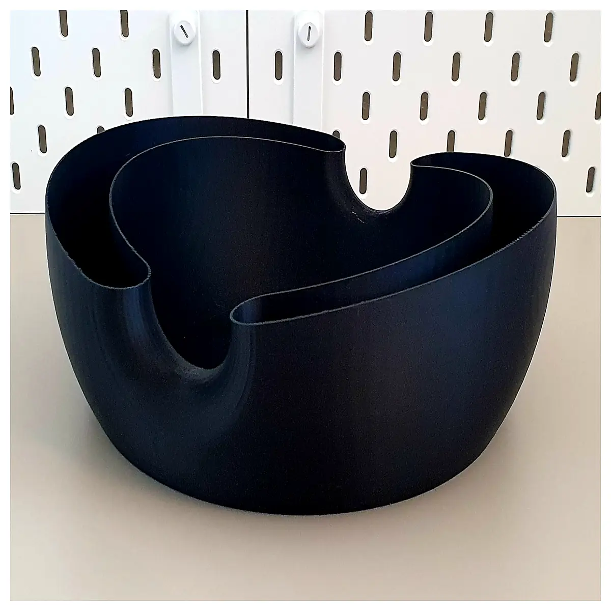 modern double chamber fluid bowl tray set non slip silicone serving platter for soup and dip
