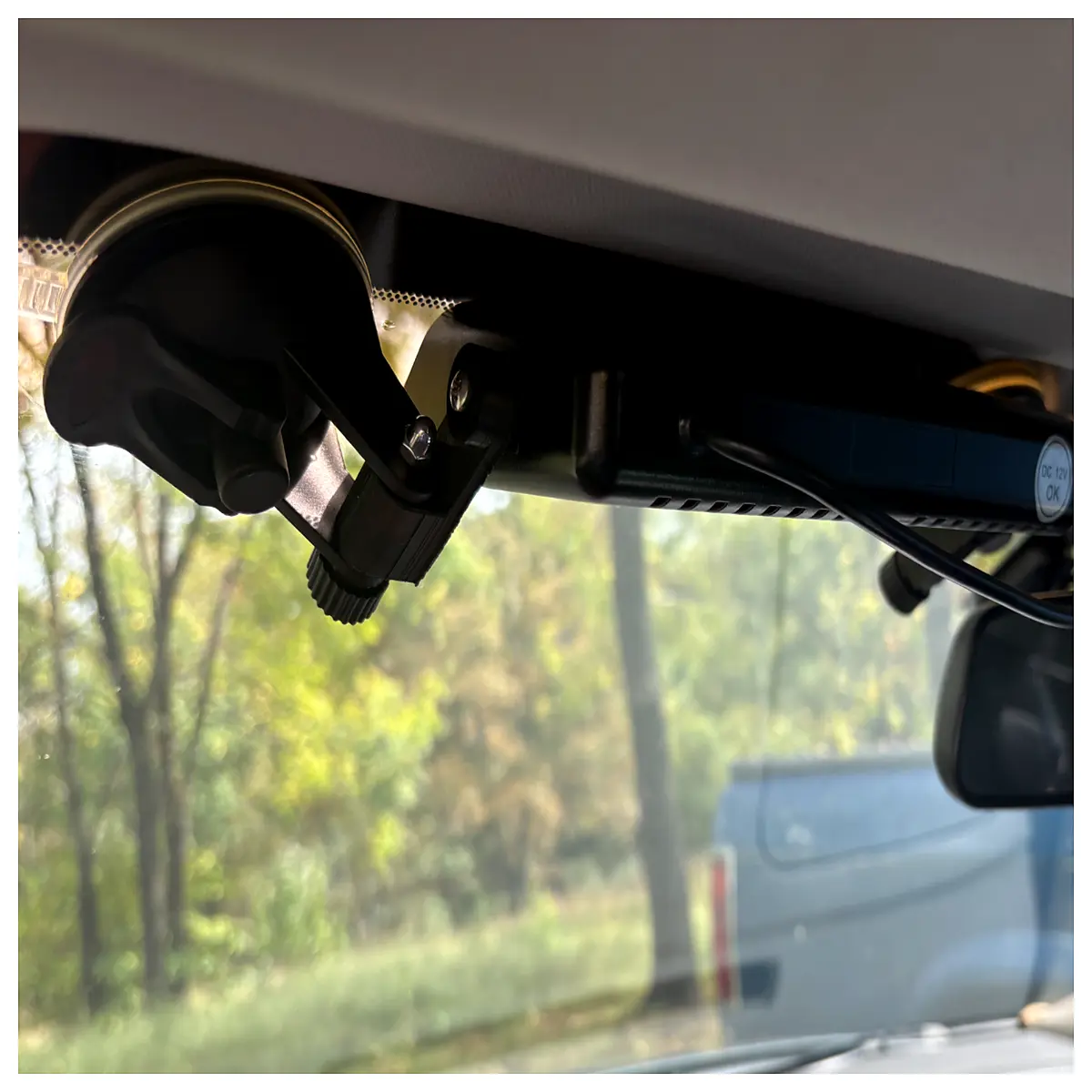 Emergency Suction Cup Adapter Phone Mount Car Holder Mobile Accessory Lighting Support