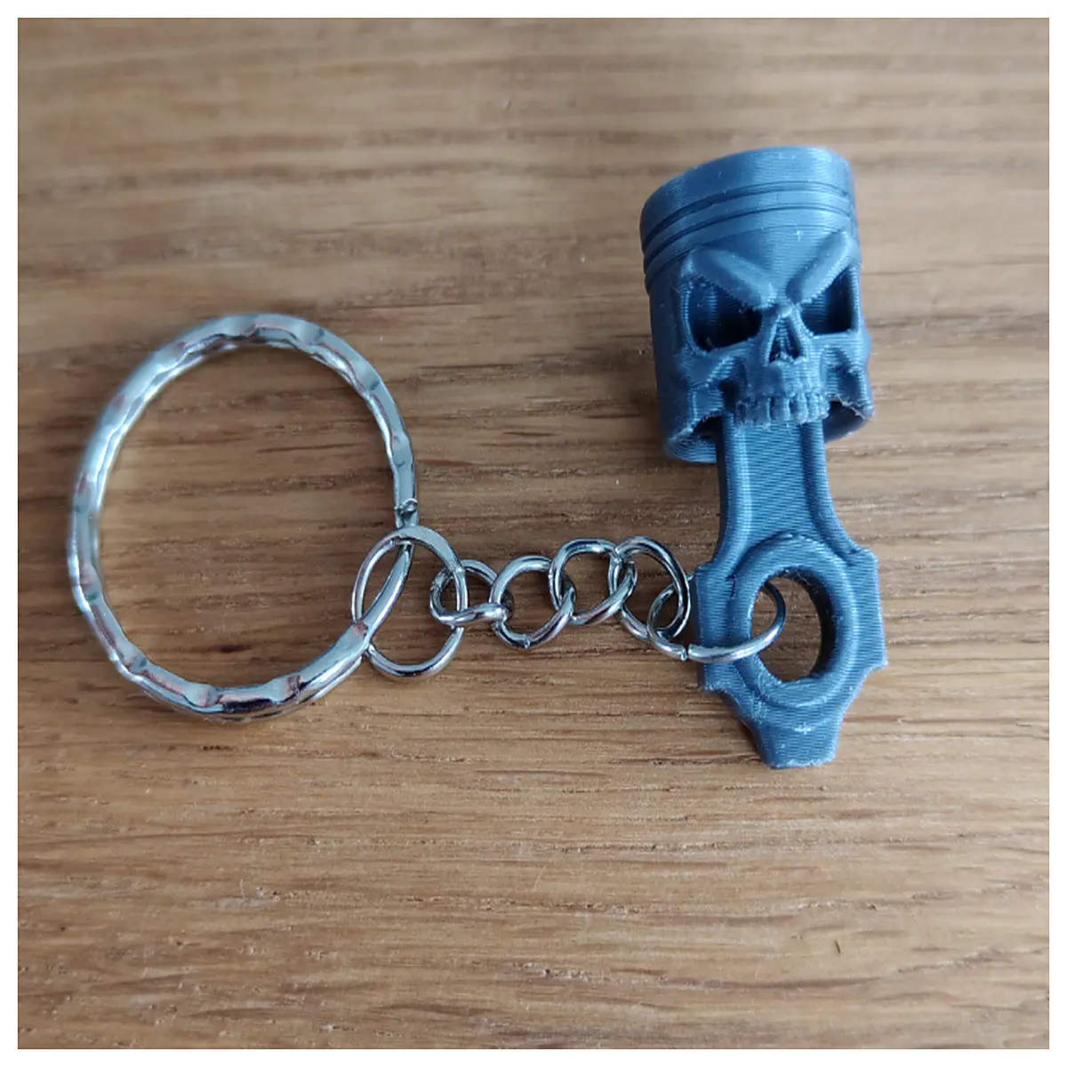 Piston Skull Keychain Decoration Creative Gift Skull Model Car Accessory Trendy Jewelry