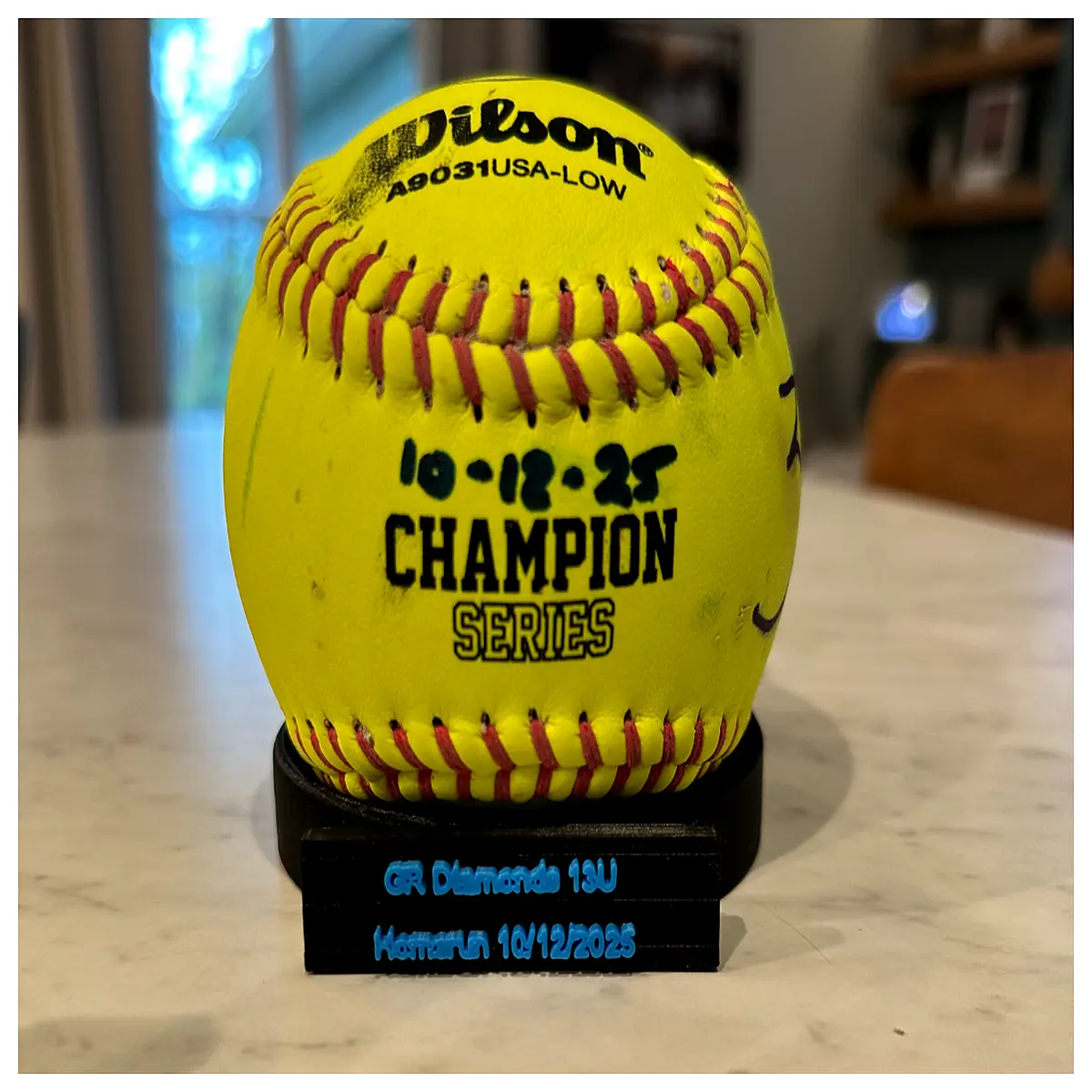 Baseball Display Wall Mount Showcase Baseballs Wall Decor Sports Memorabilia Hanging Bracket for Collection