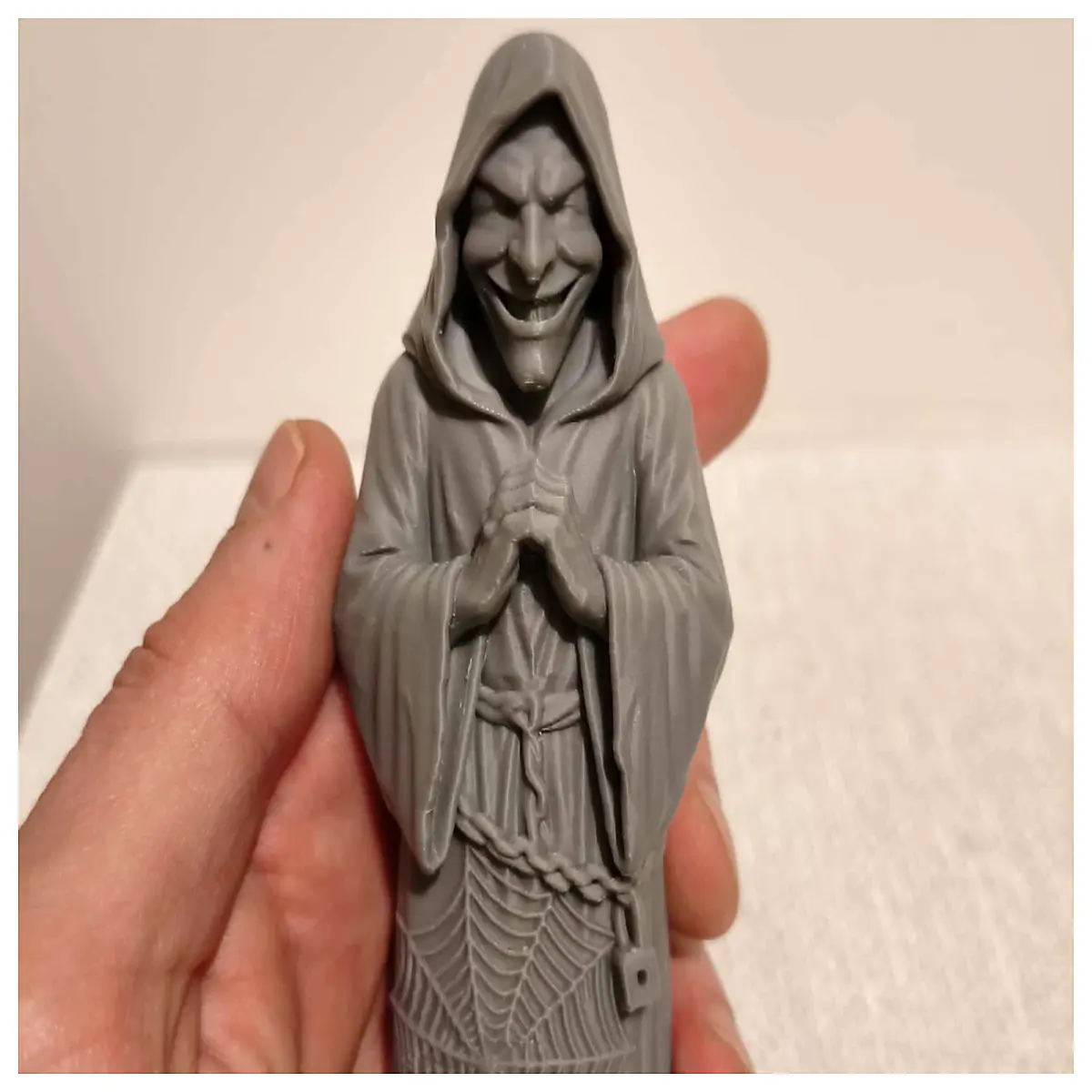 Creepy Halloween Masked Figure Sculpture Horror Decor Prank Toy Spooky Halloween Decoration
