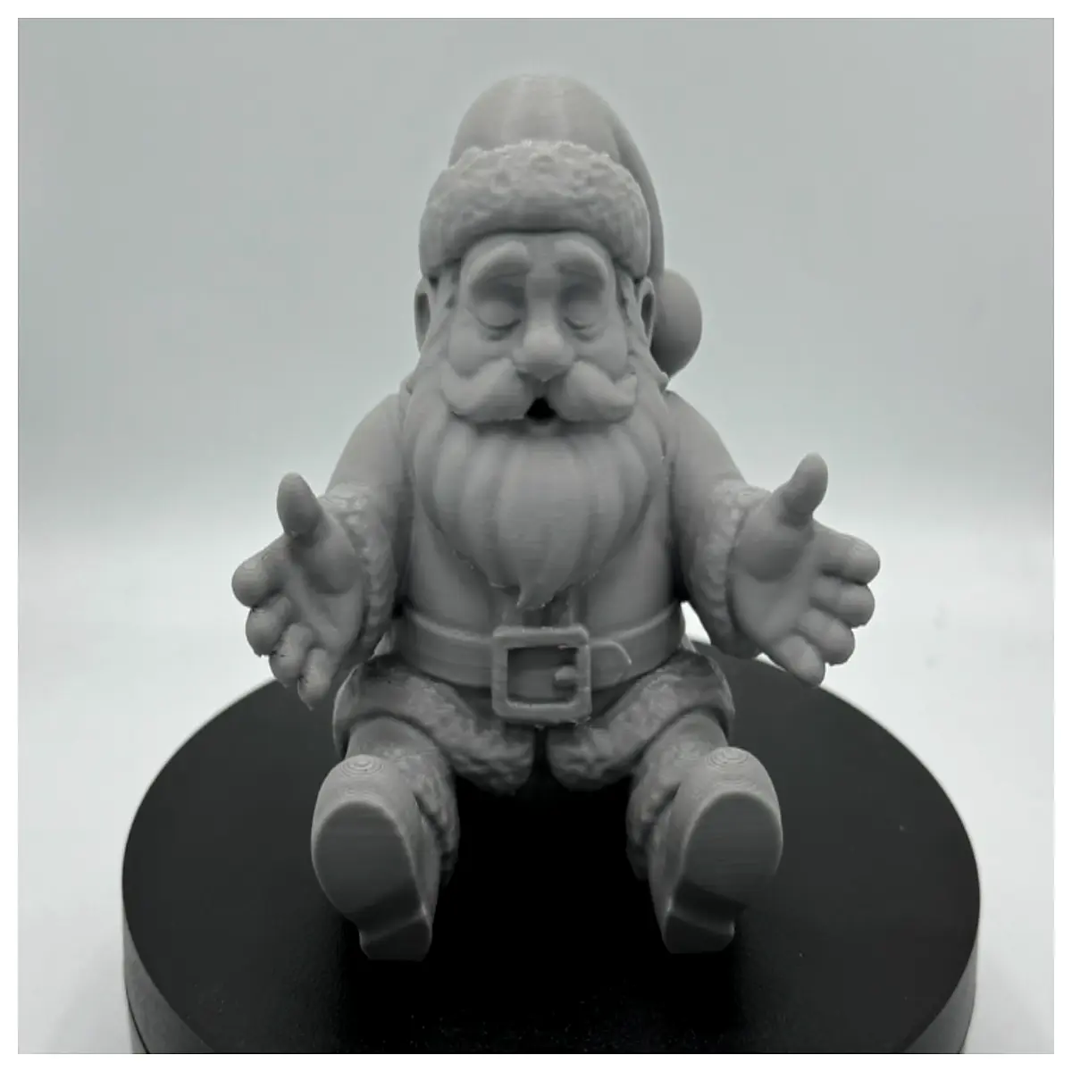 Mini Christmas Elf Sitting Toy Adorable Small Decoration Festive Ornament Kids Gift Holiday Surprise