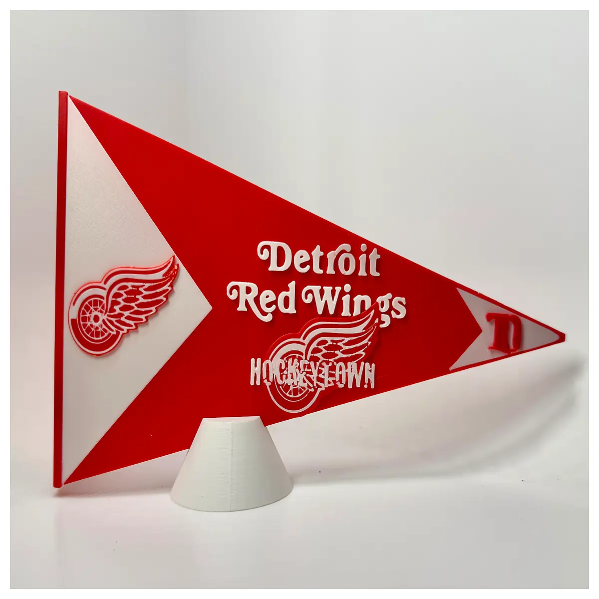 Detroit Red Wings Triangle Flag Display Stand Desktop Flag Pole Holder Team Support Sports Memorabilia