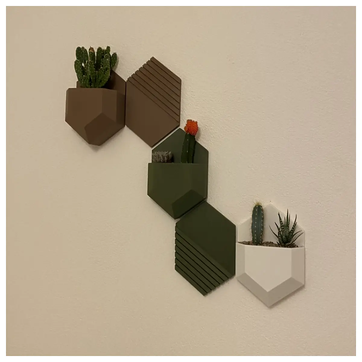 Hexagon Wall Planters Hanging Flower Pots Indoor Garden Decorative Hanging Flower Stand Modern Design