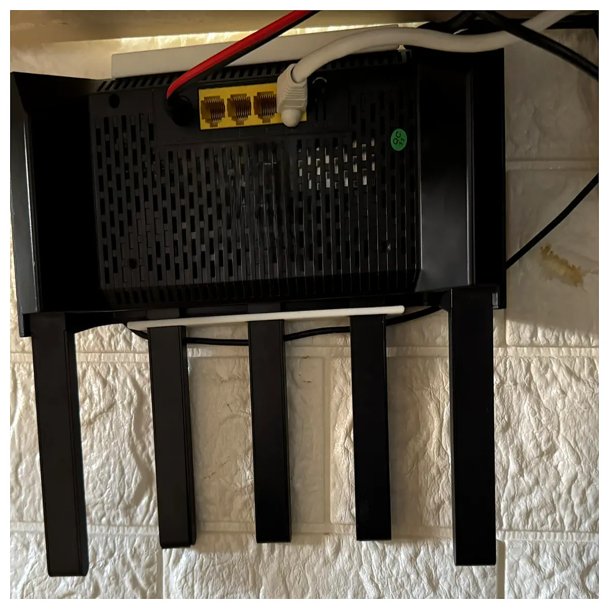 Tenda RE6L Pro Wall Mount WiFi 7 Wireless Router BE5100 Dual Band 802 11ax Range Extender Signal Booster Home Network