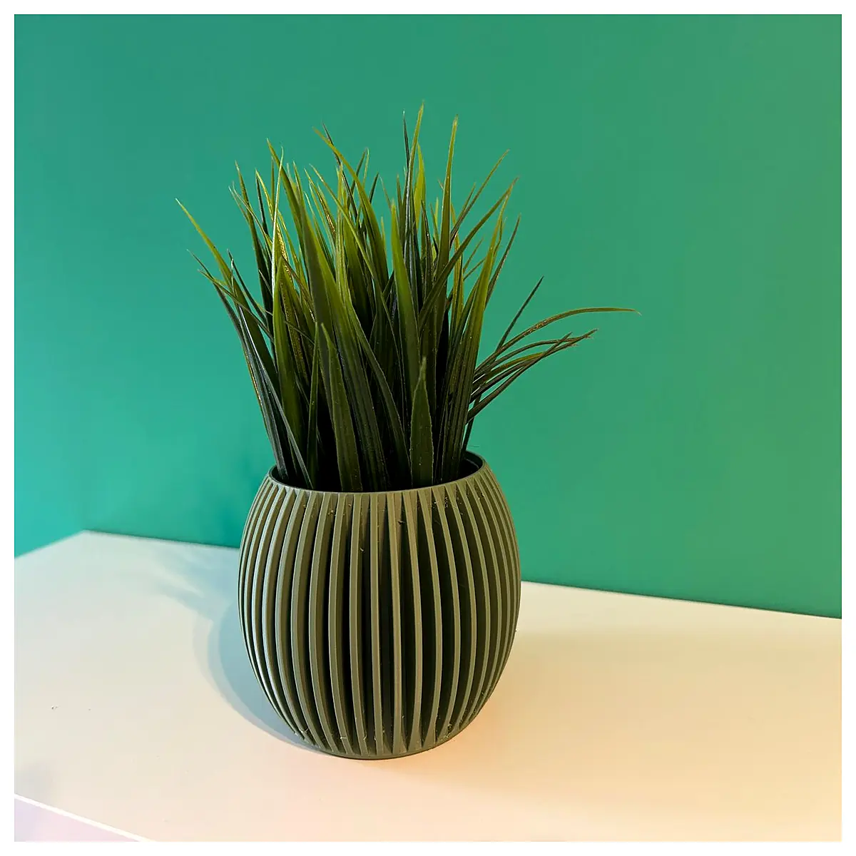 Circular Planter with Striped Design Pot for Plants Garden Decor Indoor Outdoor Flower Pot Versatile