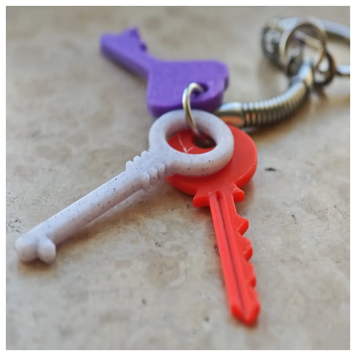 Everydays 014 Mini Keychain Art Collectible Charm Keyring Accessory
