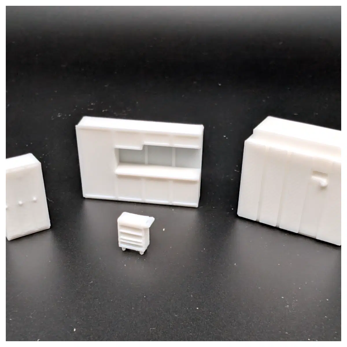 h0 ho scale train workshop equipment layout tools for diorama building and railway hobbyist accessories