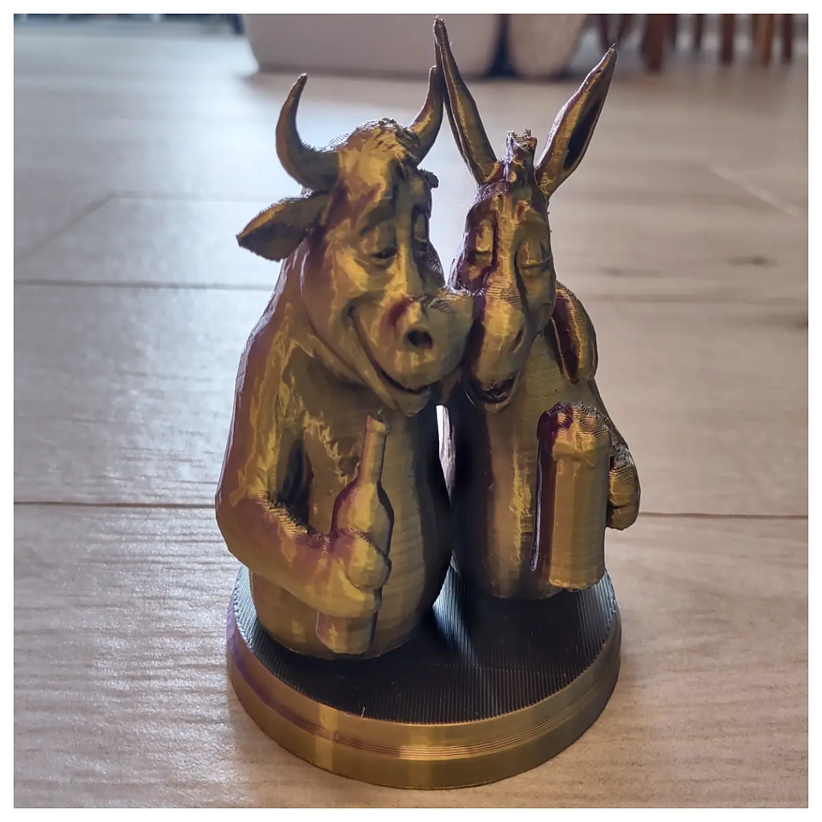 Lvy Yu Niu Animal Model Realistic Pet Toy Desk Decoration Figurine Puzzle Gift Novel Creative Present