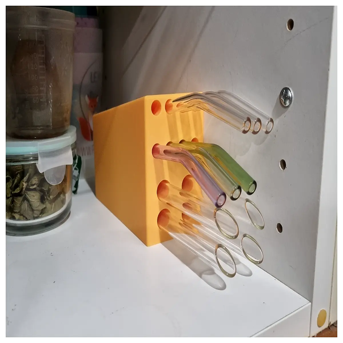 Angled Sippy Cup Holder Baby Bottle Organizer Desk Storage Kitchen Gadget Automatic Rotating Lazy Person Tool