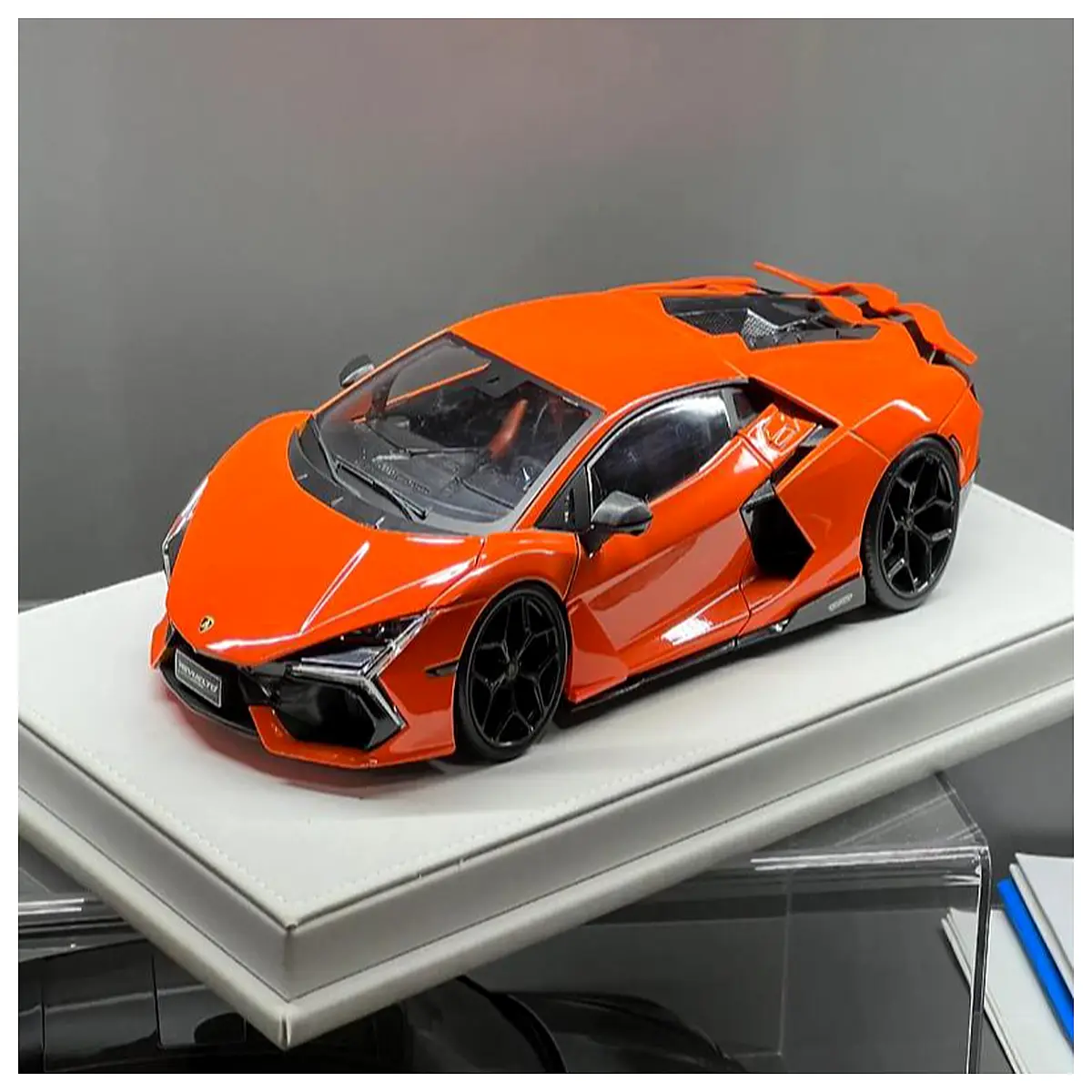 Car Parts Carbon Fiber Diffuser Rear Spoiler Wing Performance Upgrade Carbon Fiber Sports Modification Accessories