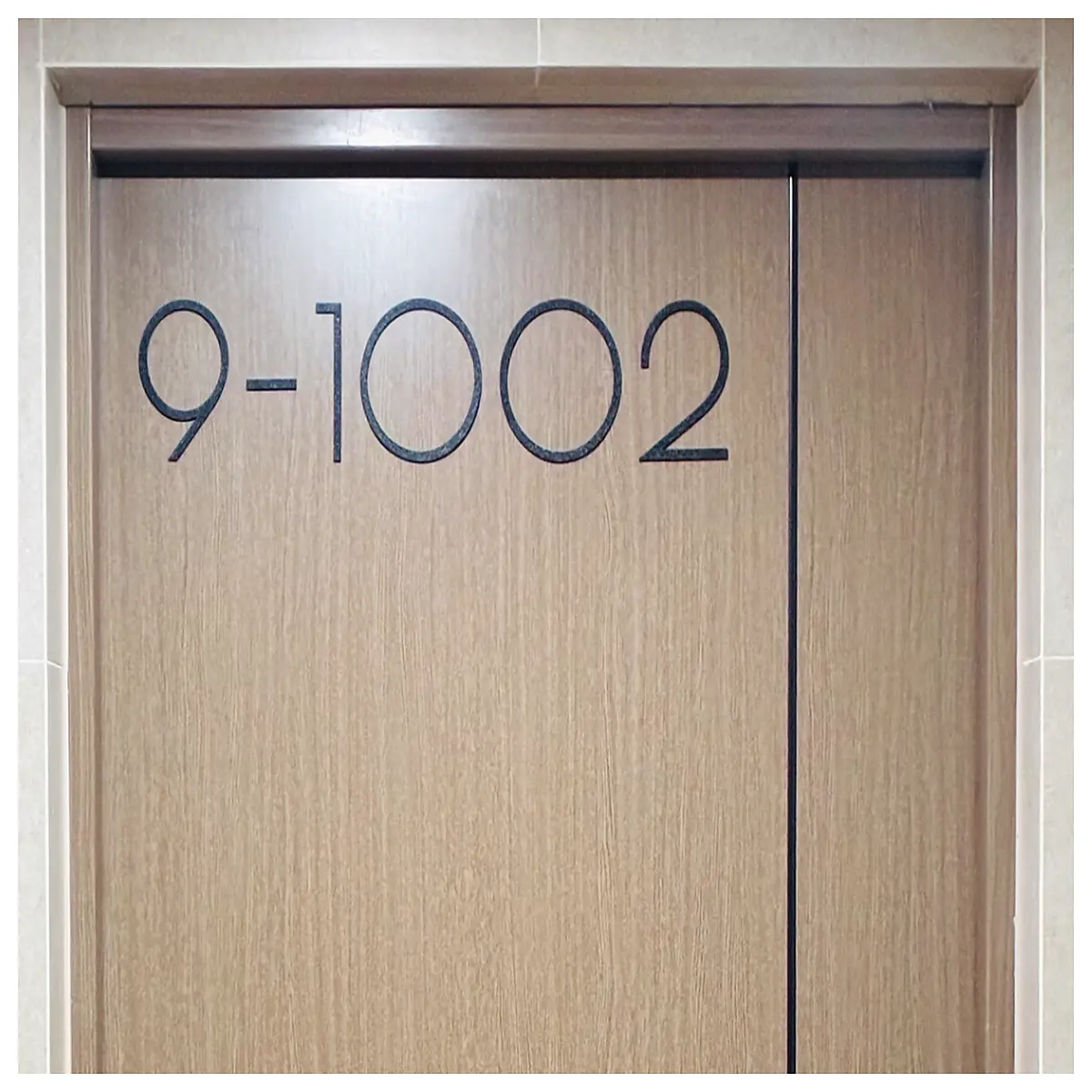 modern minimalist magnetic house number plate large font metal address sign waterproof outdoor front door decor