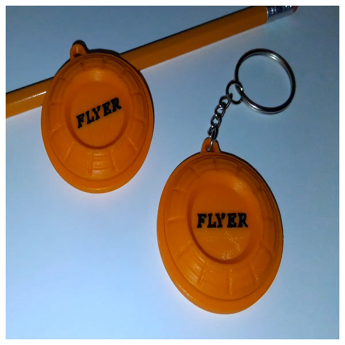 Flying Disc Target Keychain Shooting Training Accessory Outdoor Sports Toy Shooting Target Model Shooter Gift