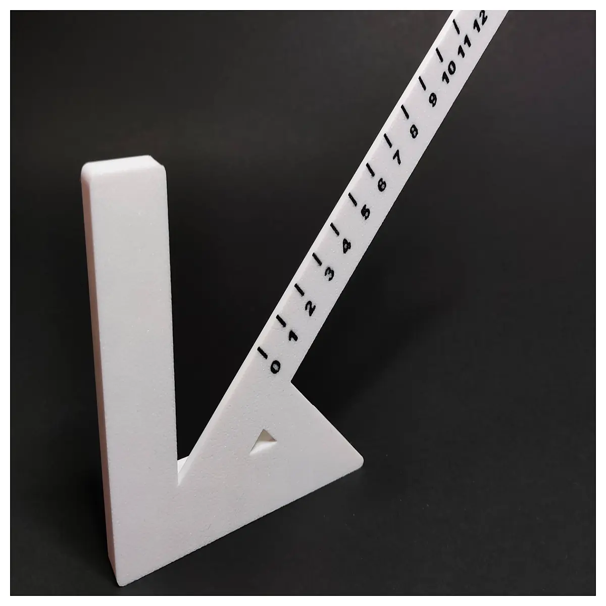 center square finder layout tool marking gauge woodworking metalworking precision alignment scribe