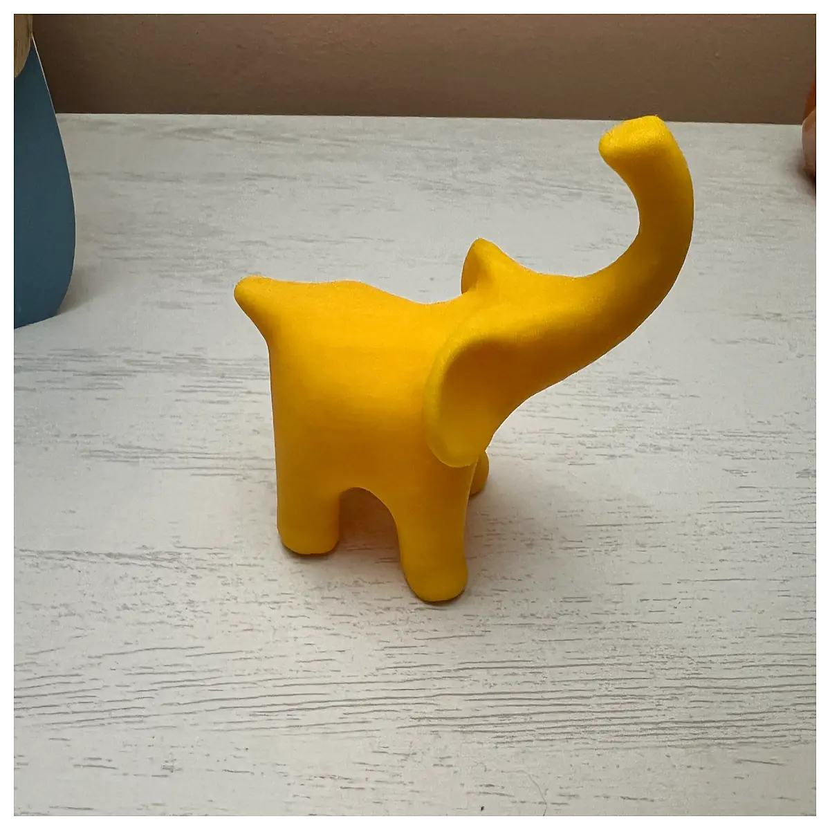 Elephant Model Trunk Up Standing Elephant Figurine Realistic Simulation Toy Decoration Gift
