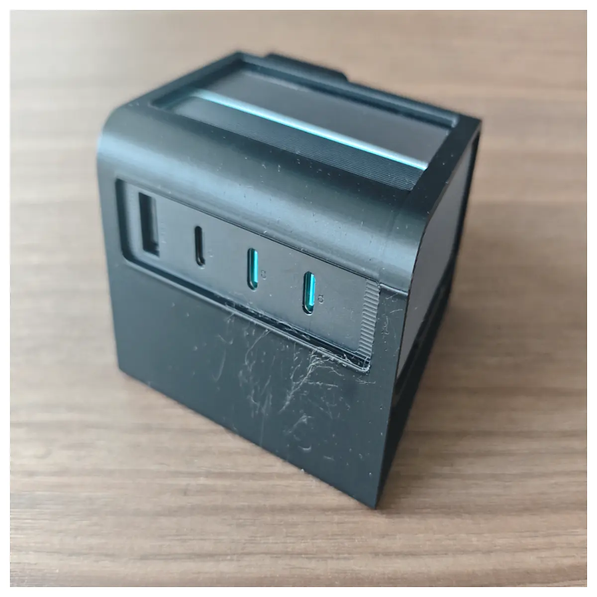 Kutaike 15 140W Fast Charger Mount Computer Charging Station Desktop Holder Phone Tablet Accessories Compatible with Multiple Protocols
