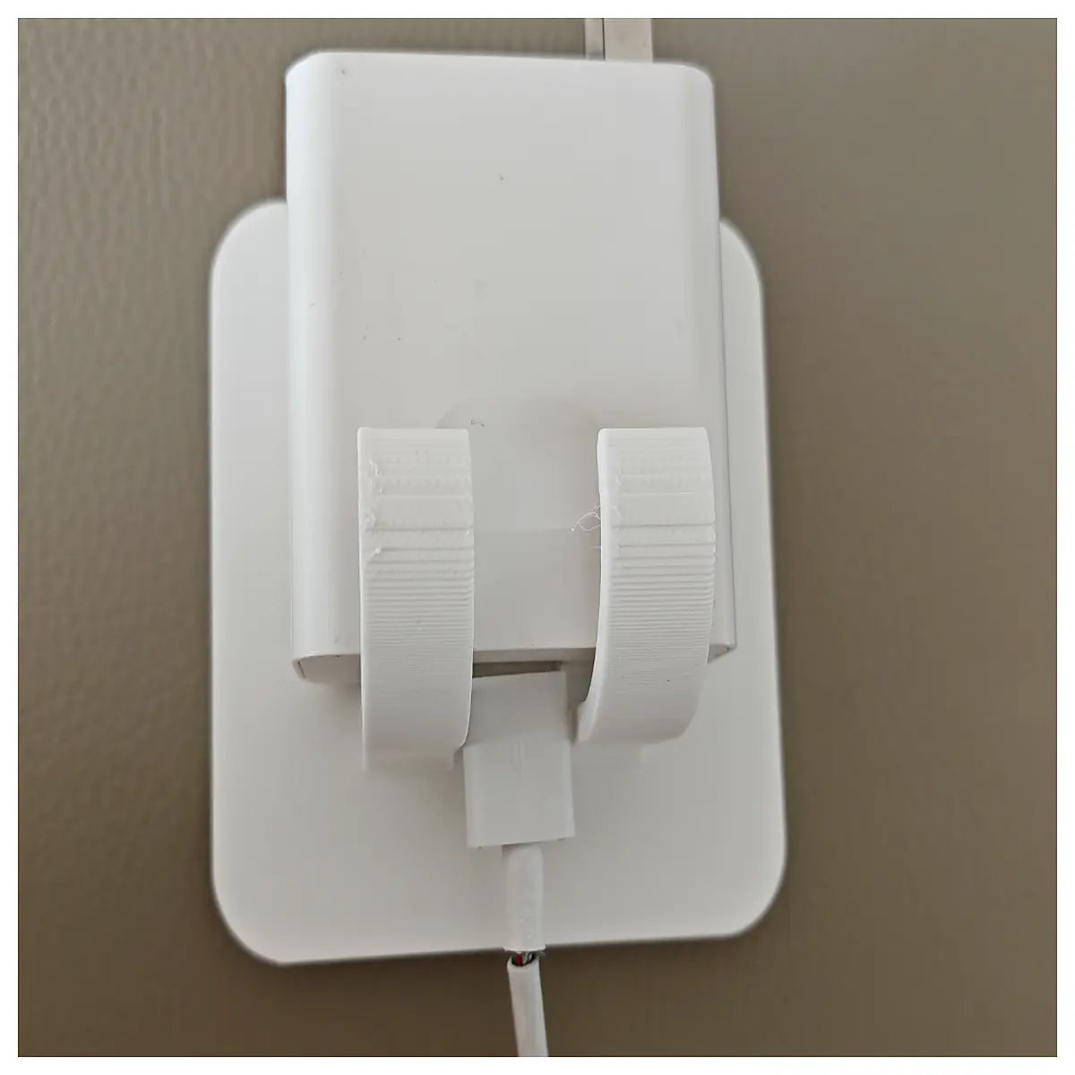Phone Charger Wall Mount Organizer Charging Cable Holder Wall Mounted Charger Bracket Phone Accessories Charger Storage Solutions