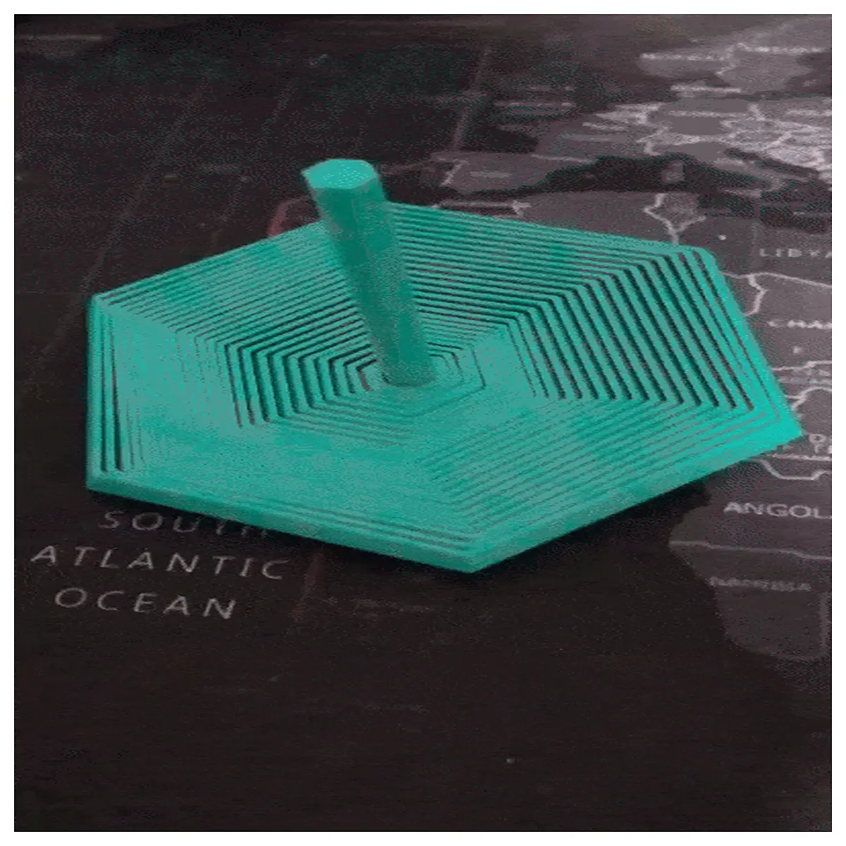 HexaTwist Stress Twist Puzzle Brain Teaser Decompression Toy Anxiety Relief Challenge Reward Geometric Puzzle Fun Game