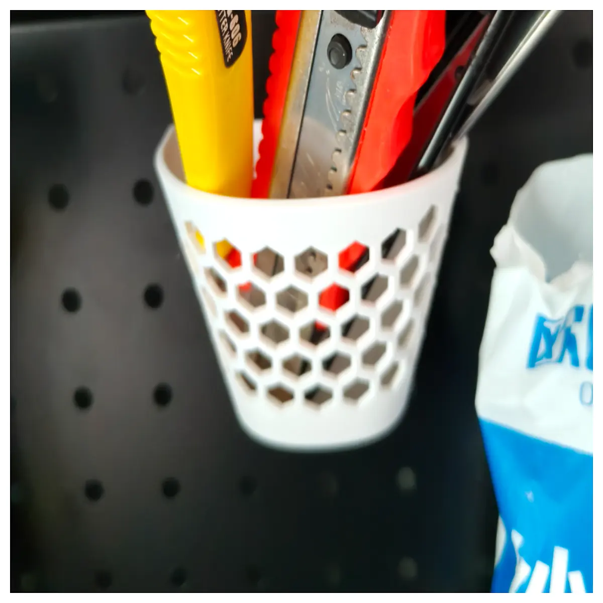 25mm hole spacing small storage box for 6mm pins organizer