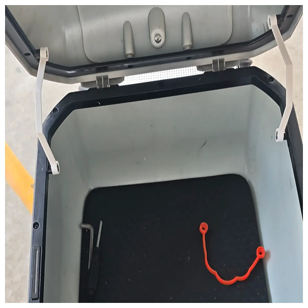 Yadi Car Trunk Partition Bar Vehicle Rear Storage Organizer Divider Car Interior Accessories Part