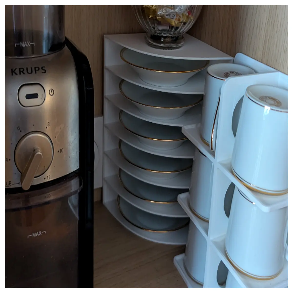 Coffee Cup Stand Holder Desktop Organizer Coffee Saucer Rack Kitchen Gadget Coffee Lovers Cup Holder