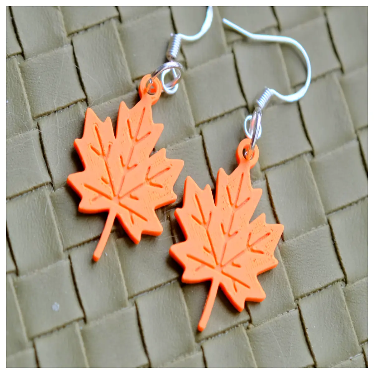 Autumn Maple Earrings Women s Earring Elegant Autumn Decor Graceful Accessory Jewelry Maple Leaf Ear Clips Romantic Fashion