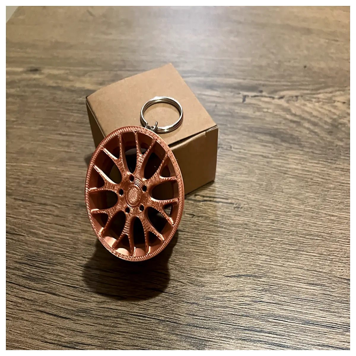 Lug Nut Keychain Automotive Accessory Car Keyring Decoration Premium Alloy Design Auto Collectible