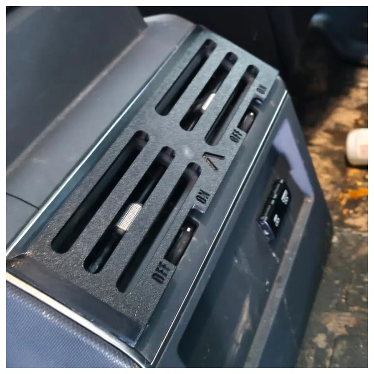Ineos Grenadier Rear Ventilation Cover Guard Automotive Accessory Wind Noise Seal Vehicle Protection