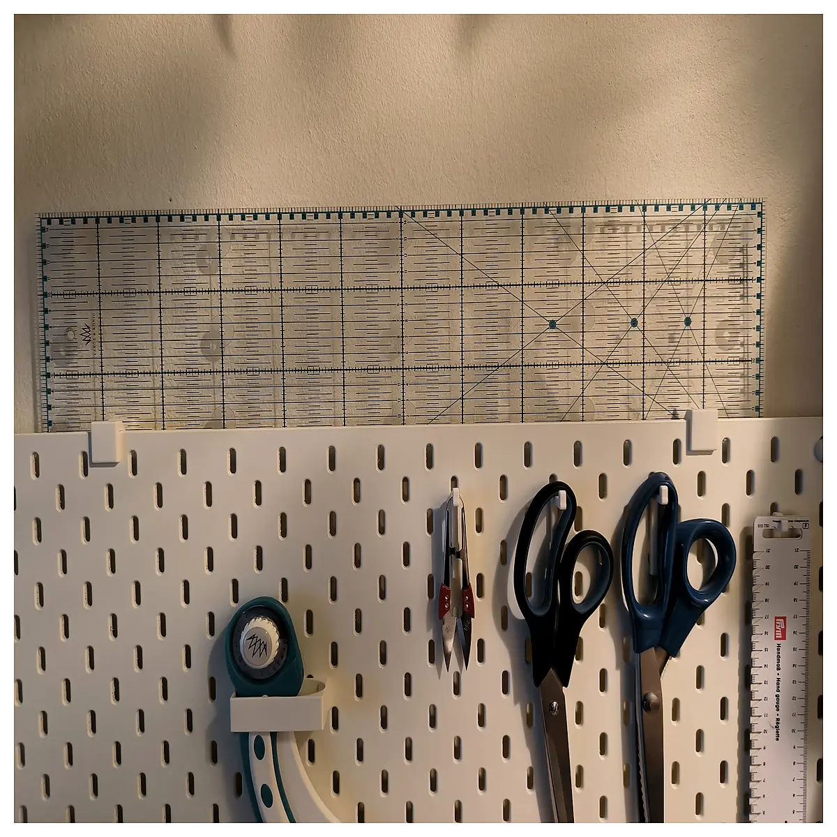 Space Saving Skadis Straight Edge Holder Measurement Tool Wall Mount Ruler Support Ruler Accessories Measurement Aid