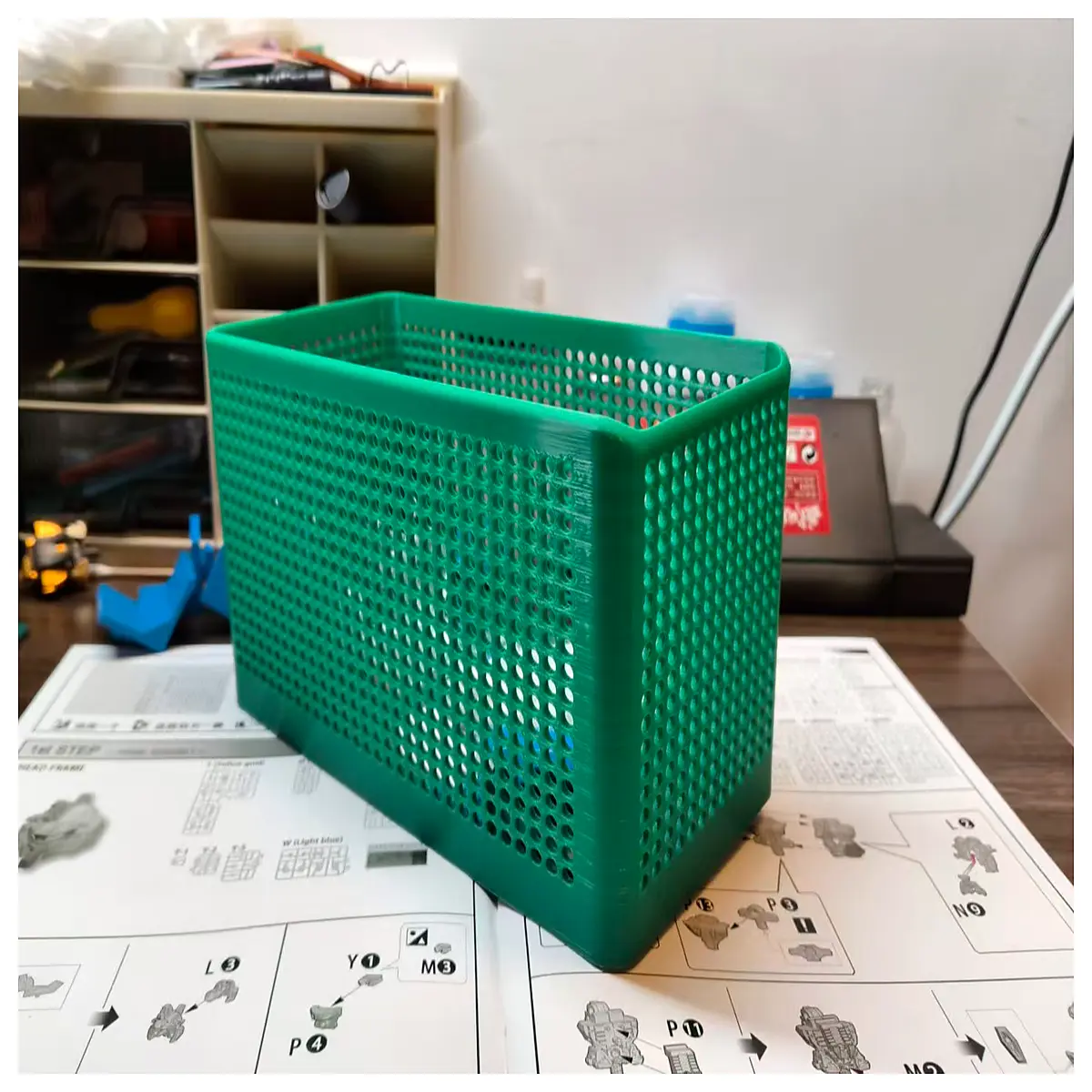 Office Desktop Trash Can Hollow Design Space Saving Small Wastebasket Desk Organizer Office Supplies Paper Receptacle