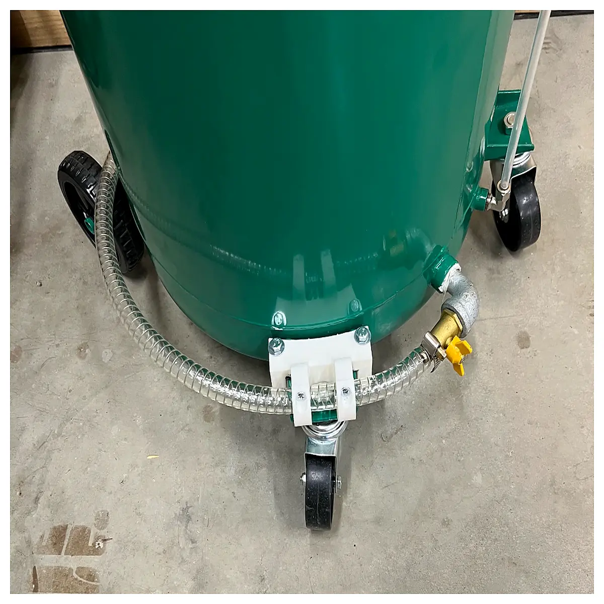 ML 70L Oil Collection Tank Vehicle Oil Separator Car Oil Collector Parts Spill Repair Auto Repair Accessories