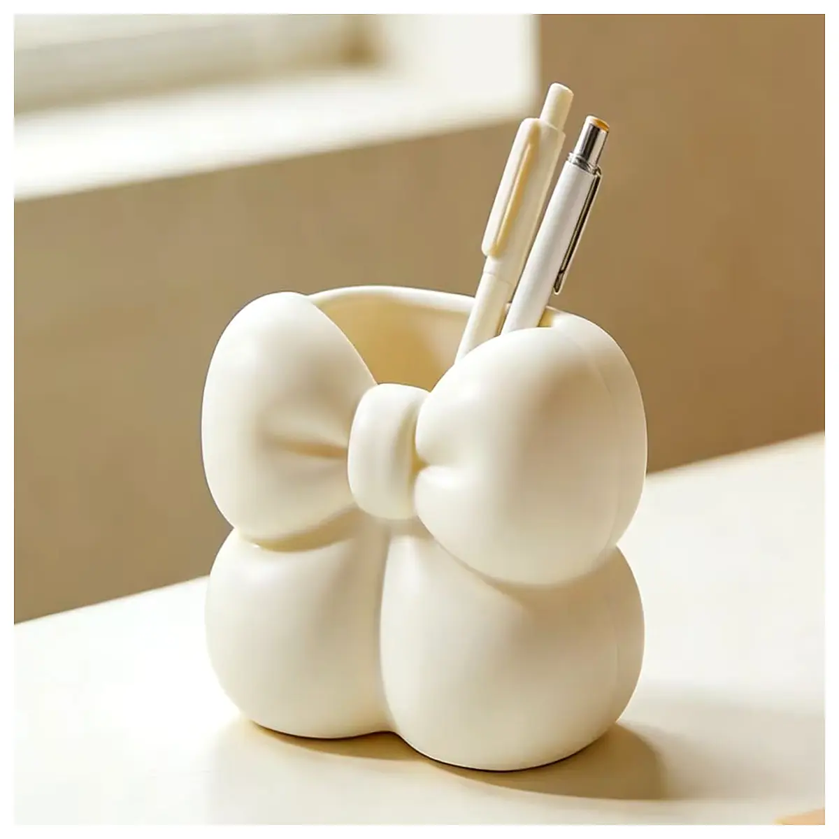 Bow Tie Pencil Holder Creative Desk Decoration Girls Gift Paper Pen Stand Girls Day Gift Bow Tie Design