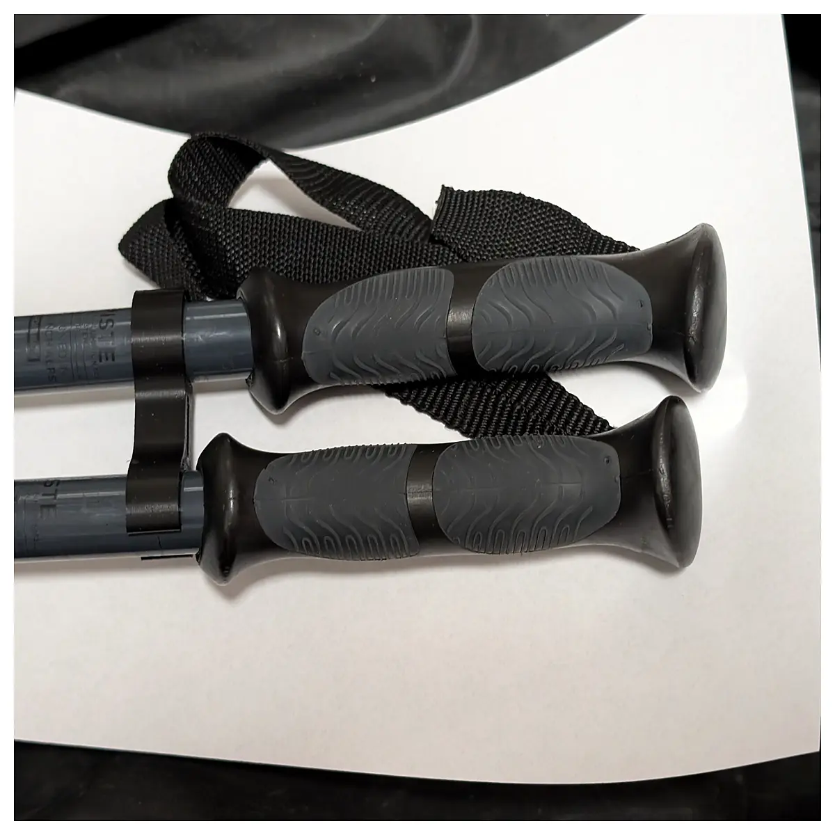 Ski Pole Clips Snowboard Pole Holder Ice Skating Accessories Outdoor Ski Support Ideal for Snow Walks