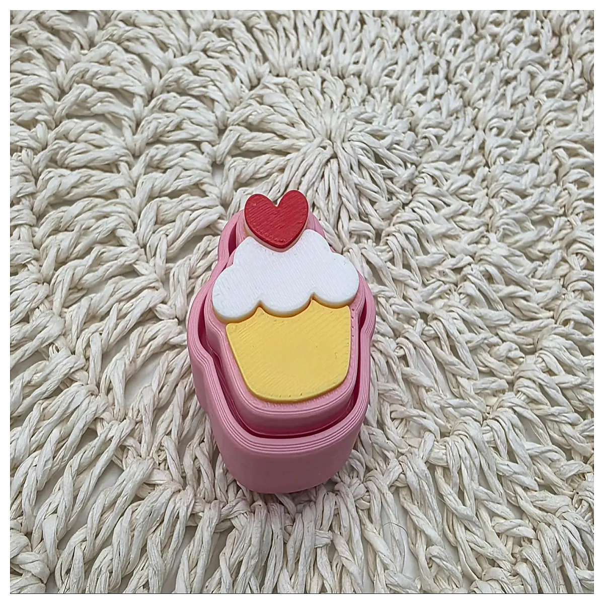Valentine s Day Cupcake Press Romantic Dessert Decorating Tool Birthday Cake Decoration Baking Accessories Cupcake Molds