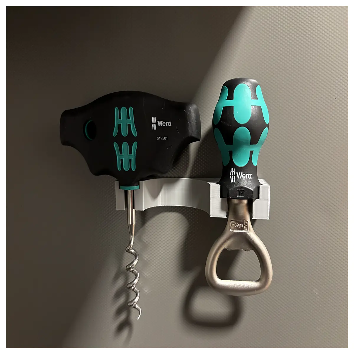 Wera Corkscrew Bottle Opener Stand Wine Accessory Rack Bar Storage Wine Lover s Essential