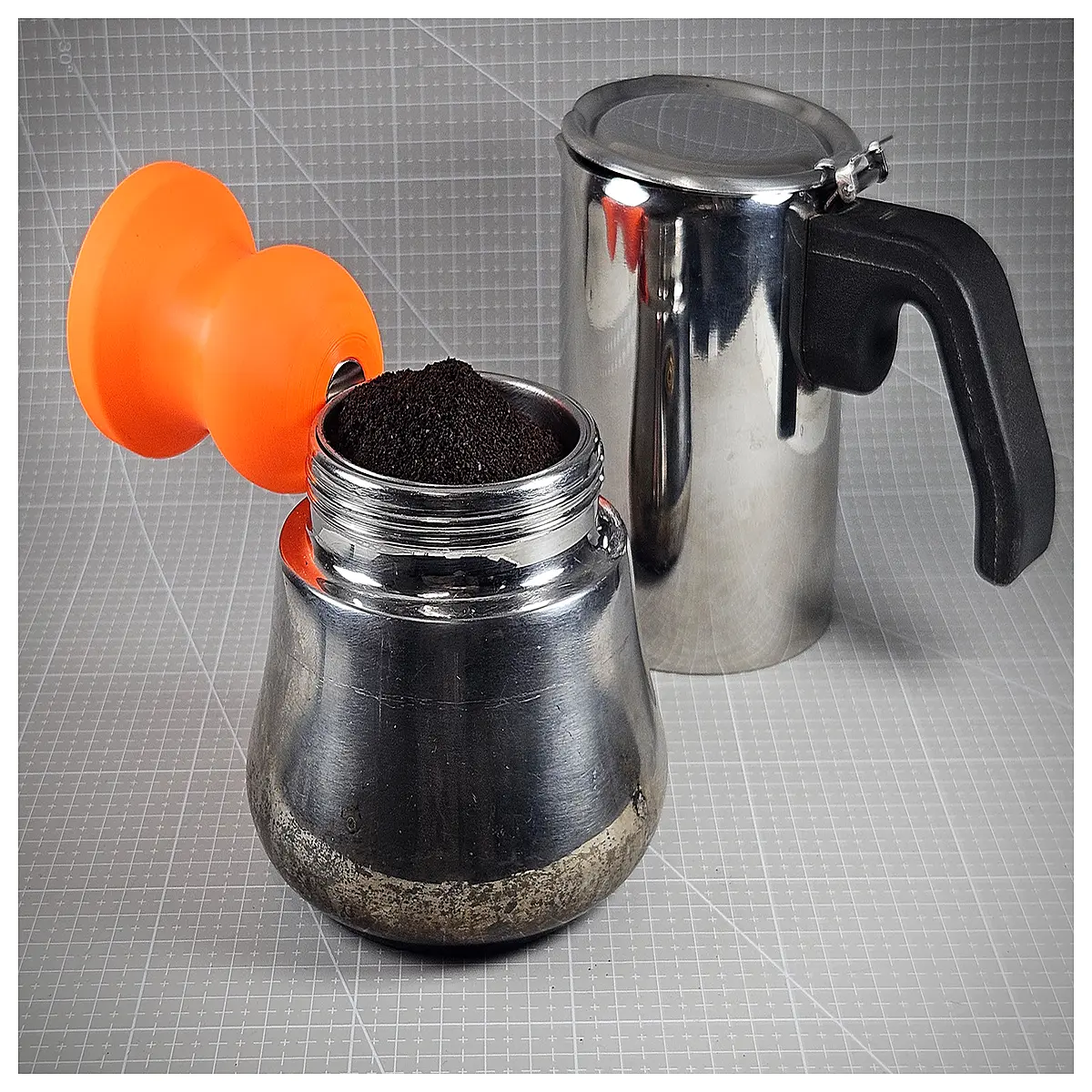 magnetic espresso tamper with magnet base for hands leveling and auto release magnetic coffee tamper tool