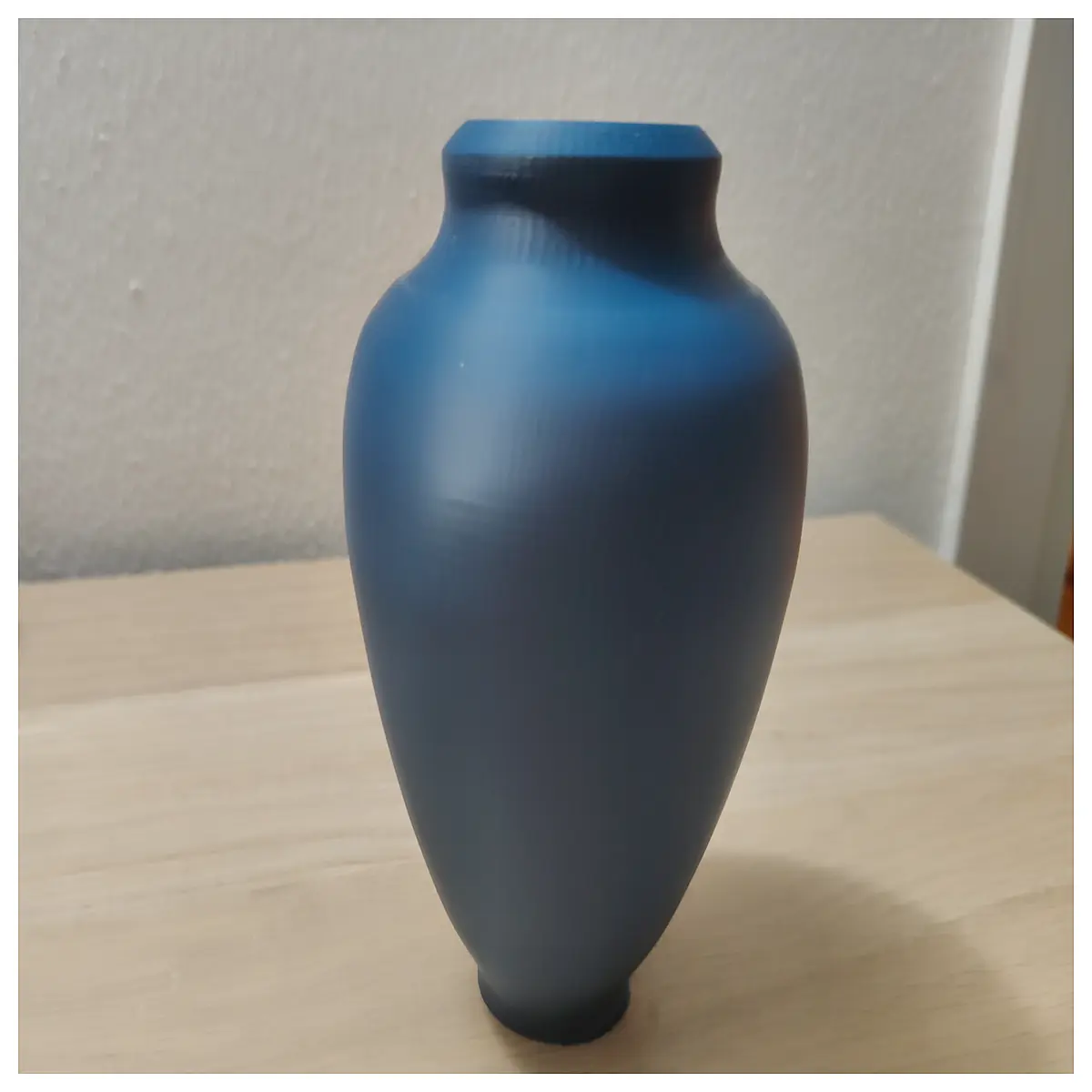 modern minimalist vase smooth finish ceramic home decor table centerpiece living room
