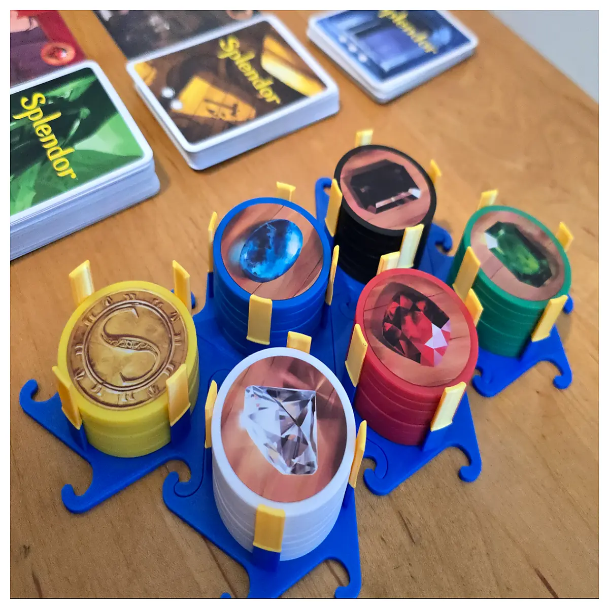 Shining Coin Display Stand Coin Collection Holder Gemstone Display Case Jewelry Decoration Showcase Your Treasures