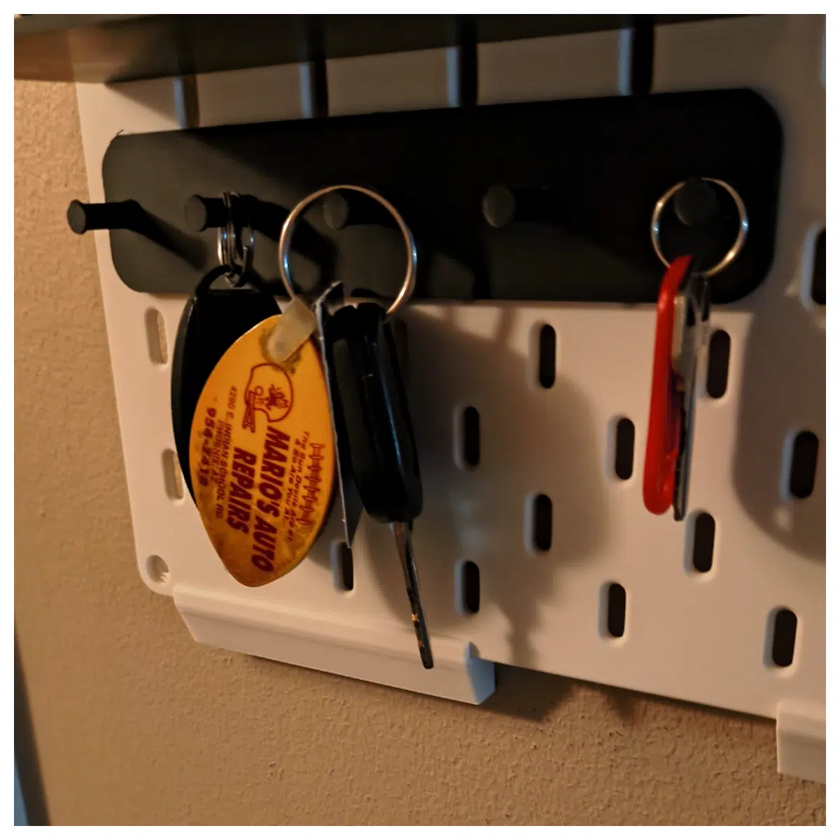 skadis pegboard key holder wall mounted organizer for entryway hooks storage