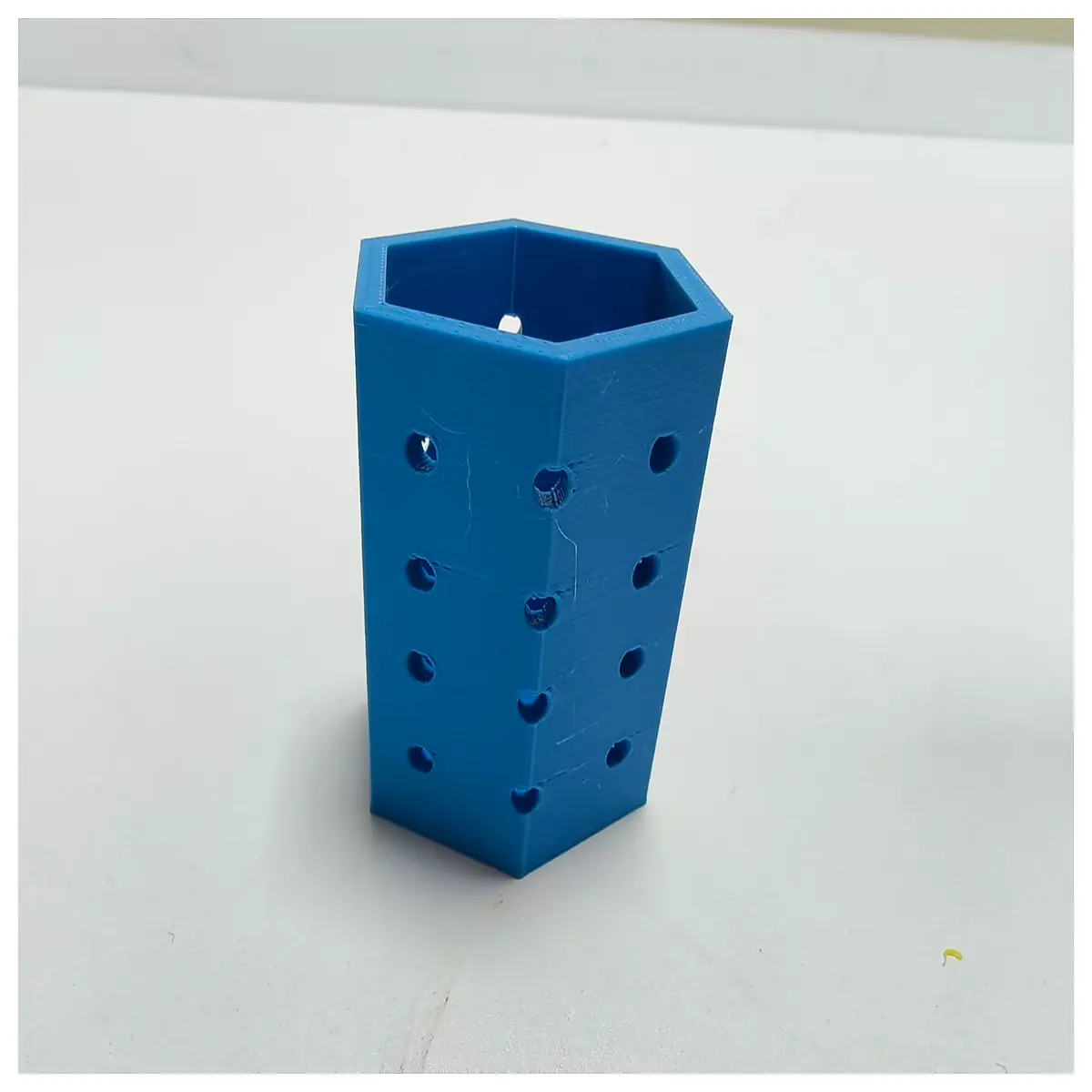 Cutout Polygonal Pencil Holder Creative Geometry Desk Organizer Home Office Supply Multi sided Pen Case Simple Design