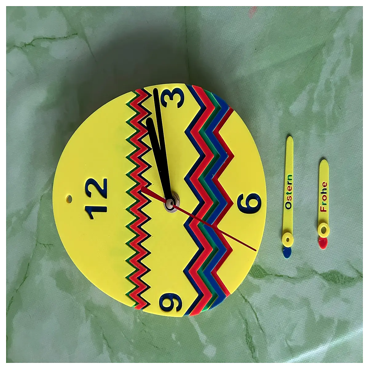 Easter Clock Decoration Festive Gift Ornament Christmas Gift Clock Collection Timepiece