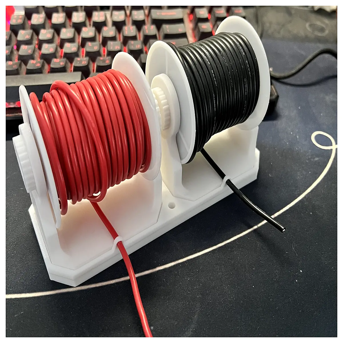Large Spool Stand Magnets Screw Magnet Fixing Cable Wrapping Accessories Enhance Stability Suitable for Industrial Equipment