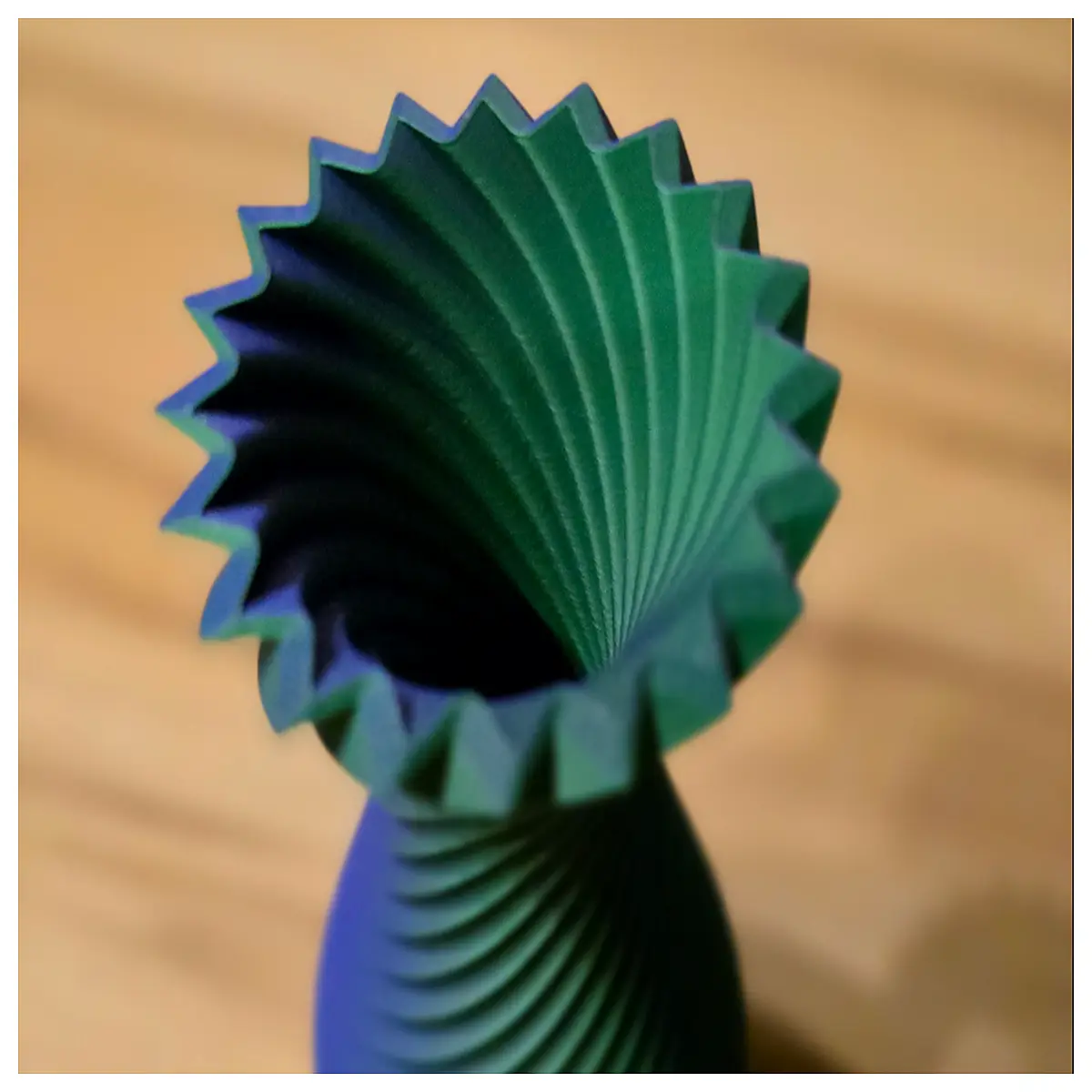 Wound Spiral Vase Creative Home Decor Art Sculpture Decorative Object Art Piece Spiral Vase Modern Design