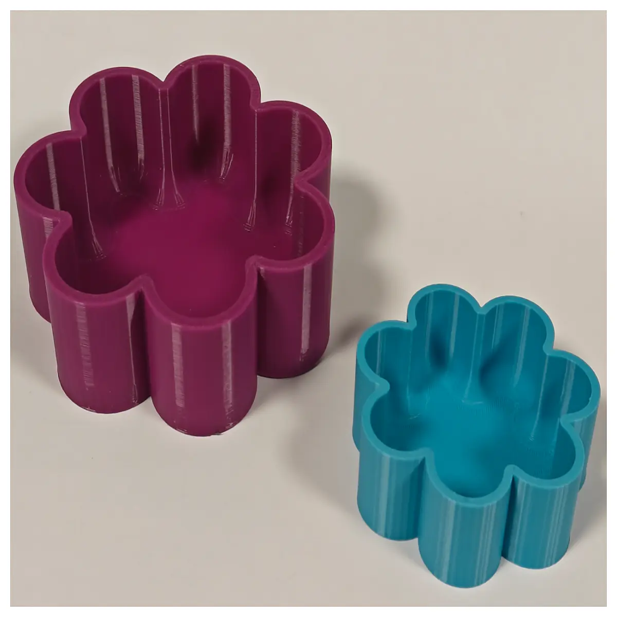adjustable flower shaped bowl organizer expandable collapsible storage bin for kitchen counter or bathroom vanity space saving