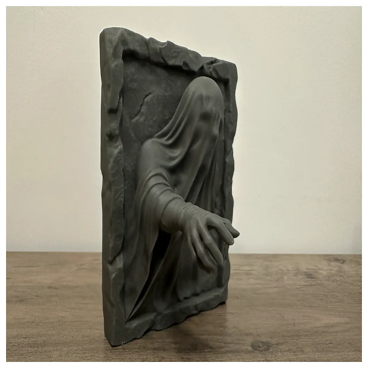 printable ghost relief no supports low poly horror halloween decor stl file