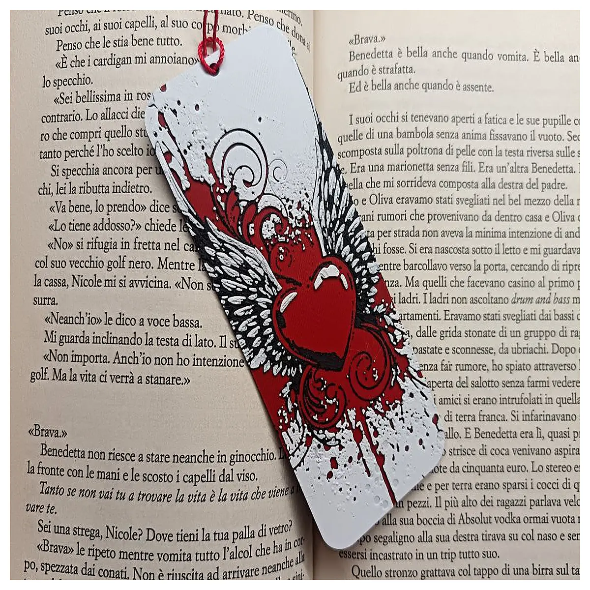 Wing Bookmark Creative Book Decor Flying Bookmark Personalized Gift Book Lover Essential Paper Bookmark Reading Accessory